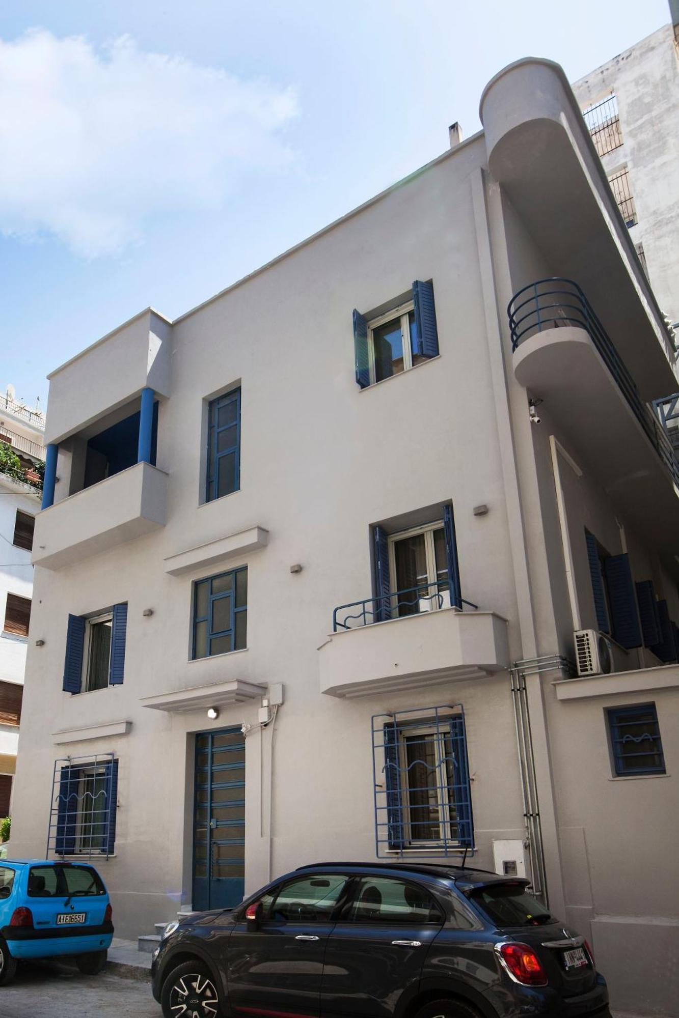 Bentzi...Boutique Apartment 1, Classic Double With Kitchenette, 2 Guests Aten Exteriör bild